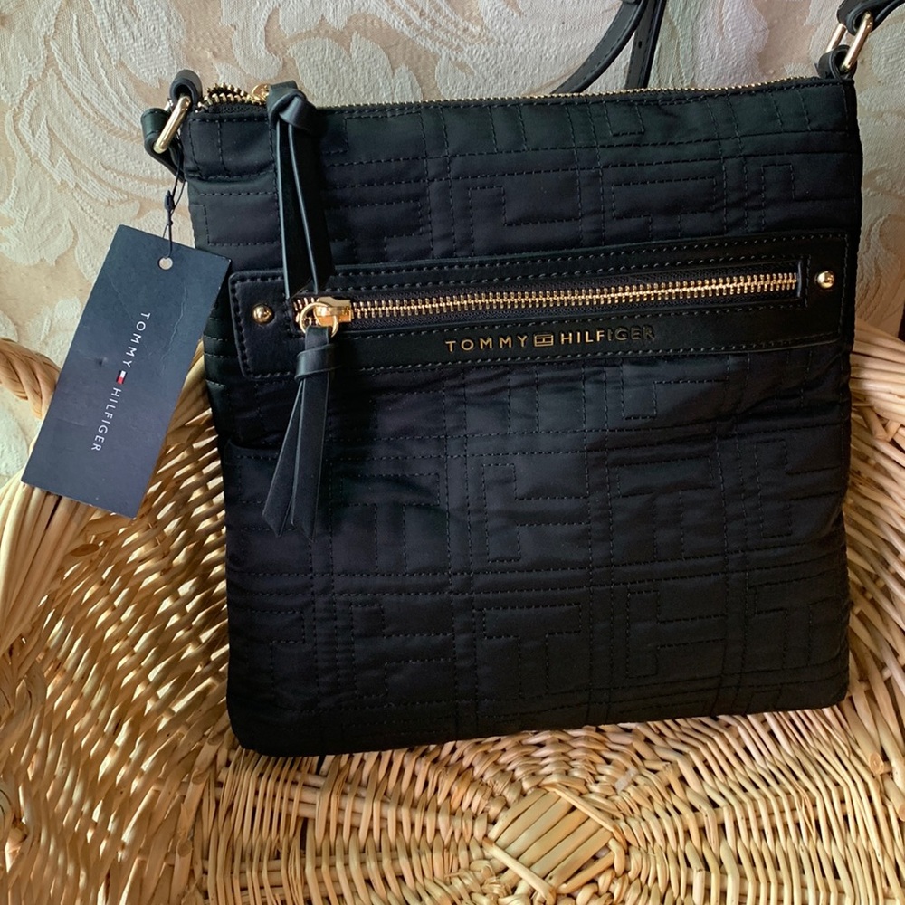 TOMMY HILFIGER CROSSBODY BAG